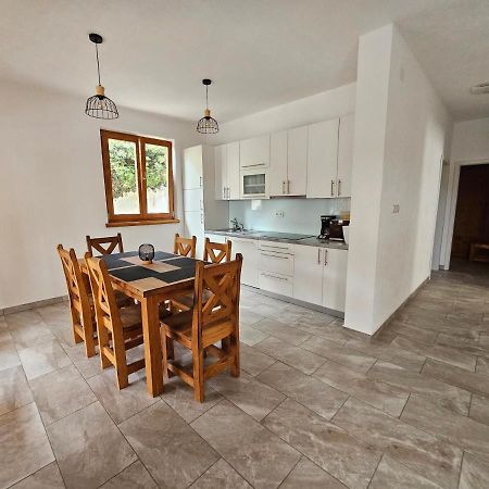 Holiday Homes Sintija Kampor ภายนอก รูปภาพ