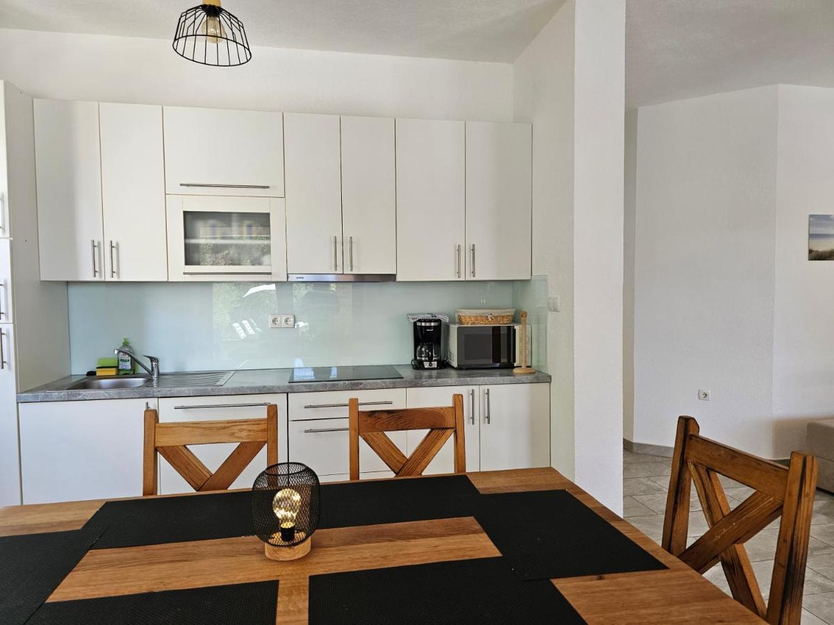 Holiday Homes Sintija Kampor ภายนอก รูปภาพ