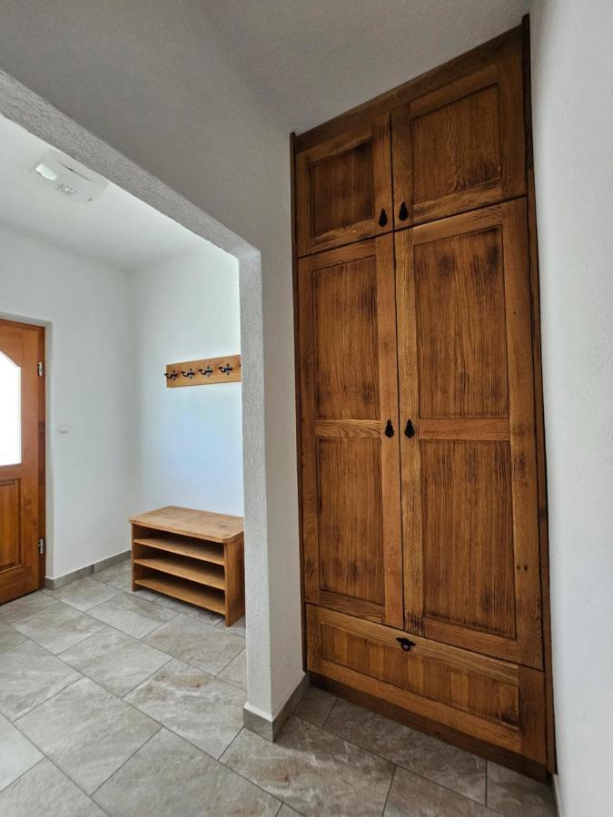 Holiday Homes Sintija Kampor ภายนอก รูปภาพ